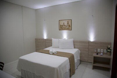 帕德雷西赛罗酒店