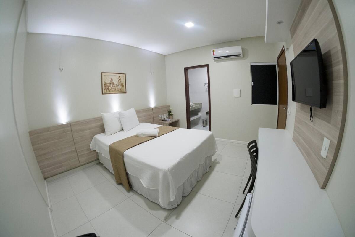 minibar, desk, iron/ironing board, free wifi