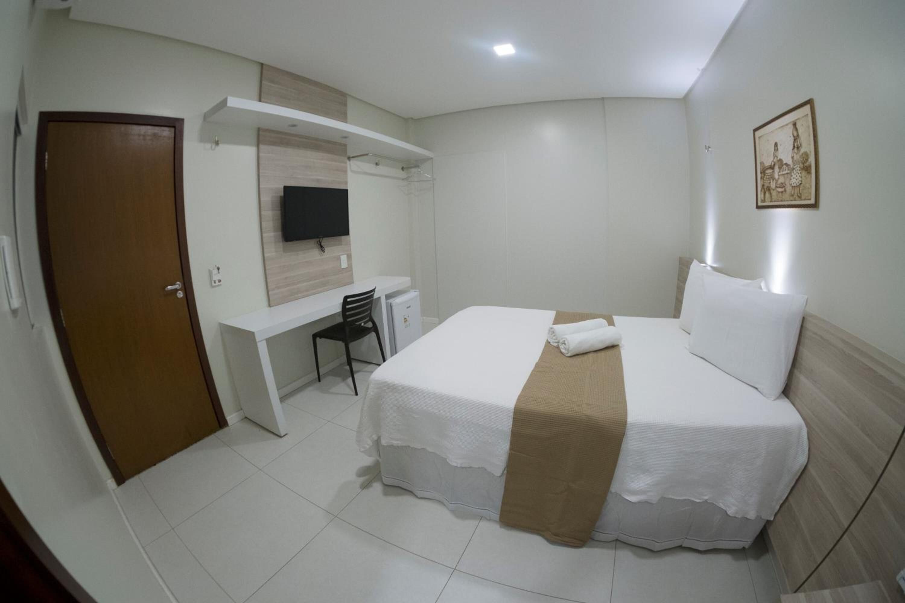 minibar, desk, iron/ironing board, free wifi