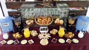 Daily local cuisine breakfast (USD 3 per person)