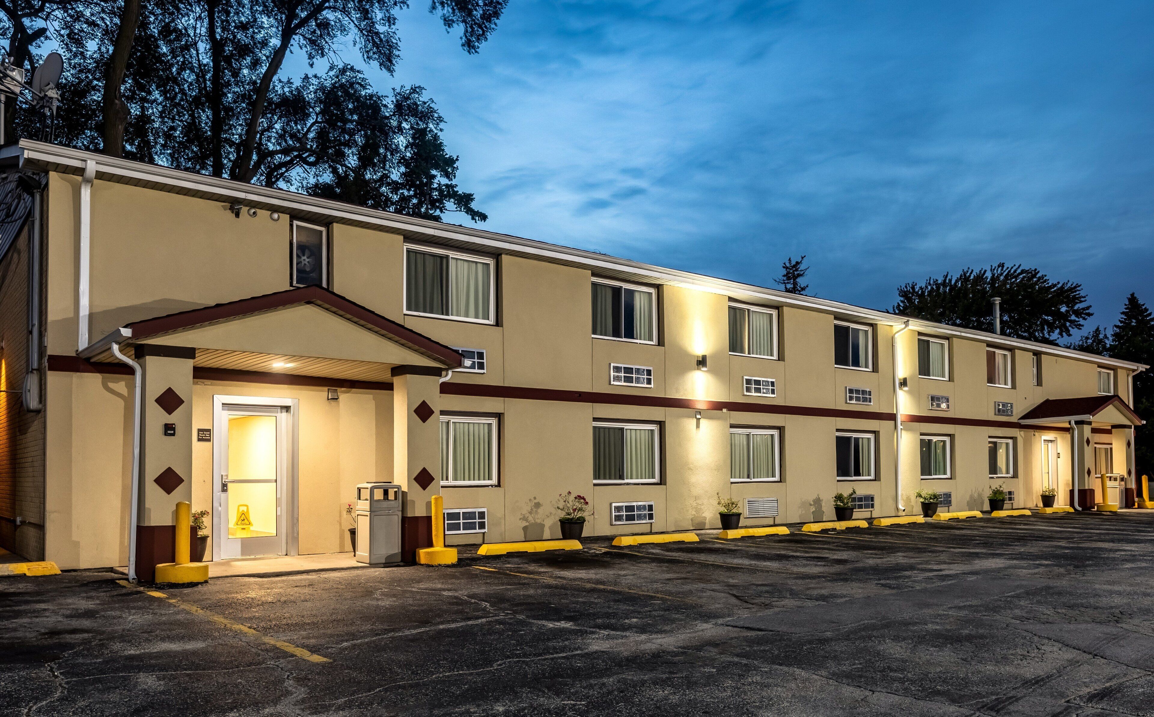 Photo - Red Roof Inn Chicago - Alsip