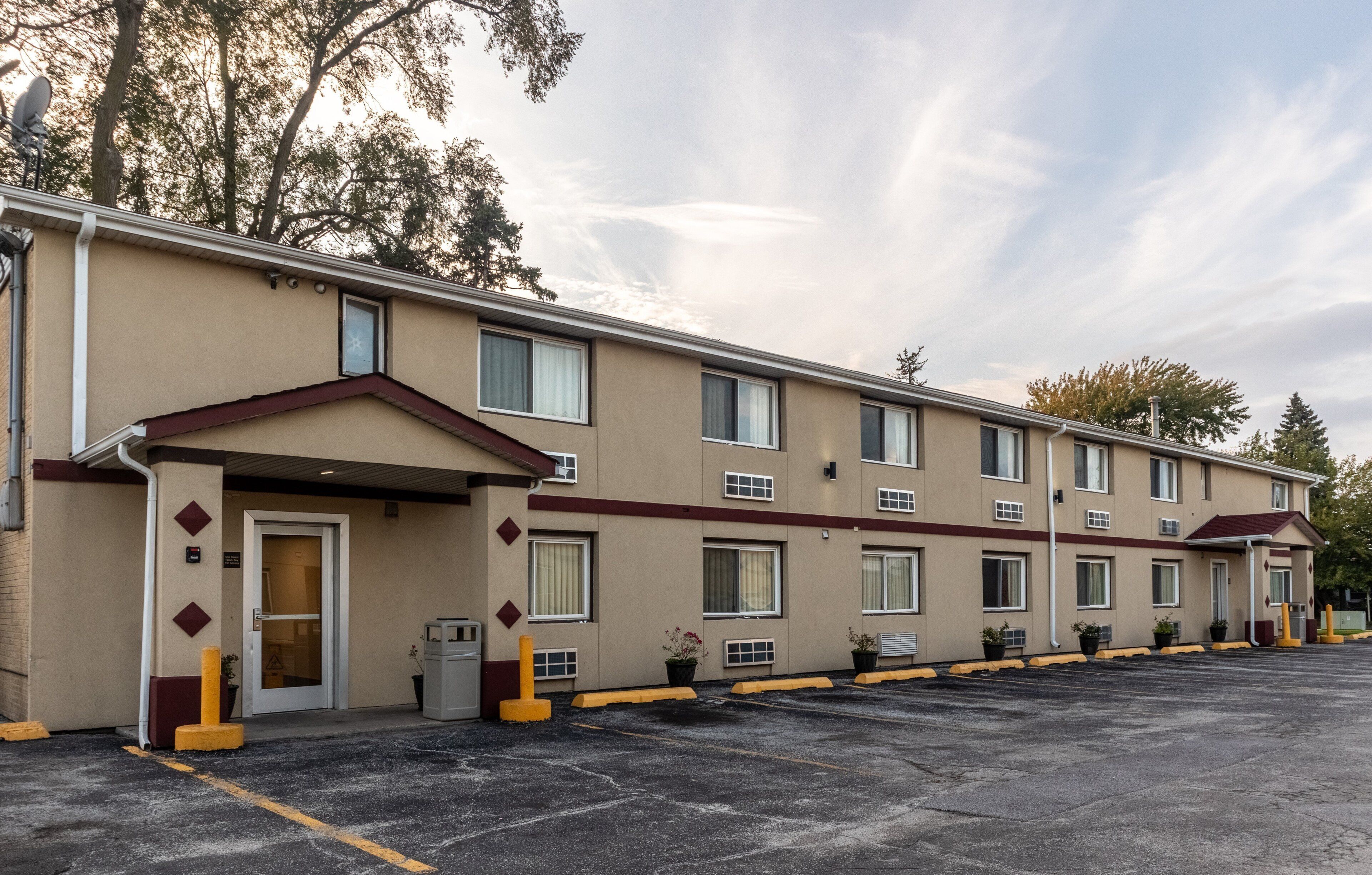Photo - Red Roof Inn Chicago - Alsip