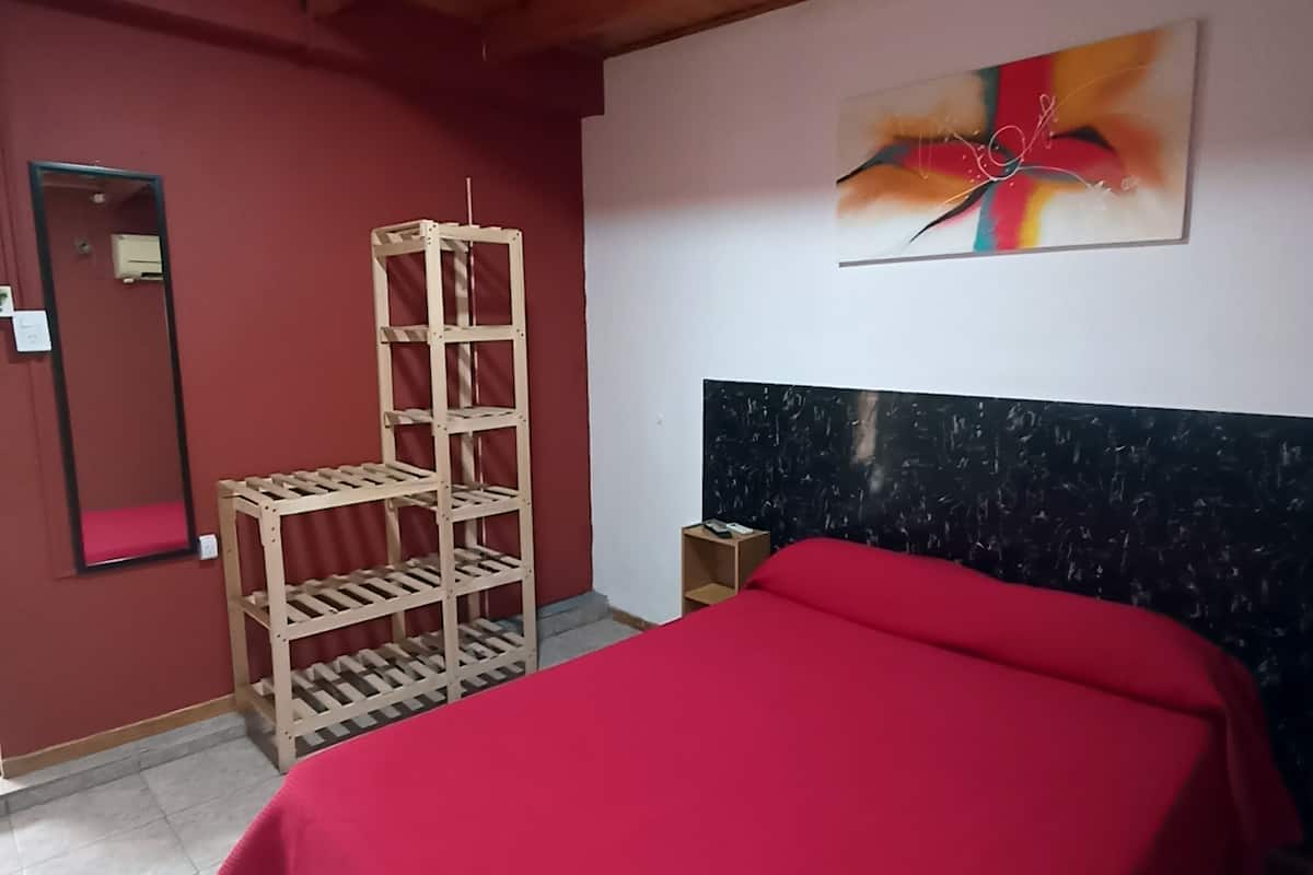 Chambre Double, salle de bains privée