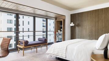 Room, 1 King Bed, City View | Premium bedding, minibar (some free items), in-room safe