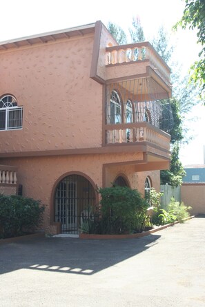 Front of property - Cozy Apartments (Kingston)