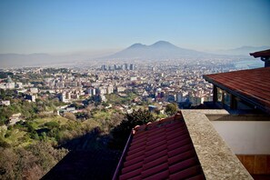 Premium Triple Room, Ensuite (Industrial) | Exterior - B&b A'luggetella (Naples)