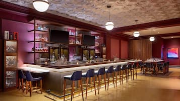 2 bares o lounges, bar de cocteles, bar en la azotea