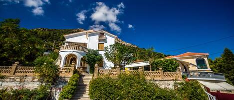 Façade de lâhĂ©bergement