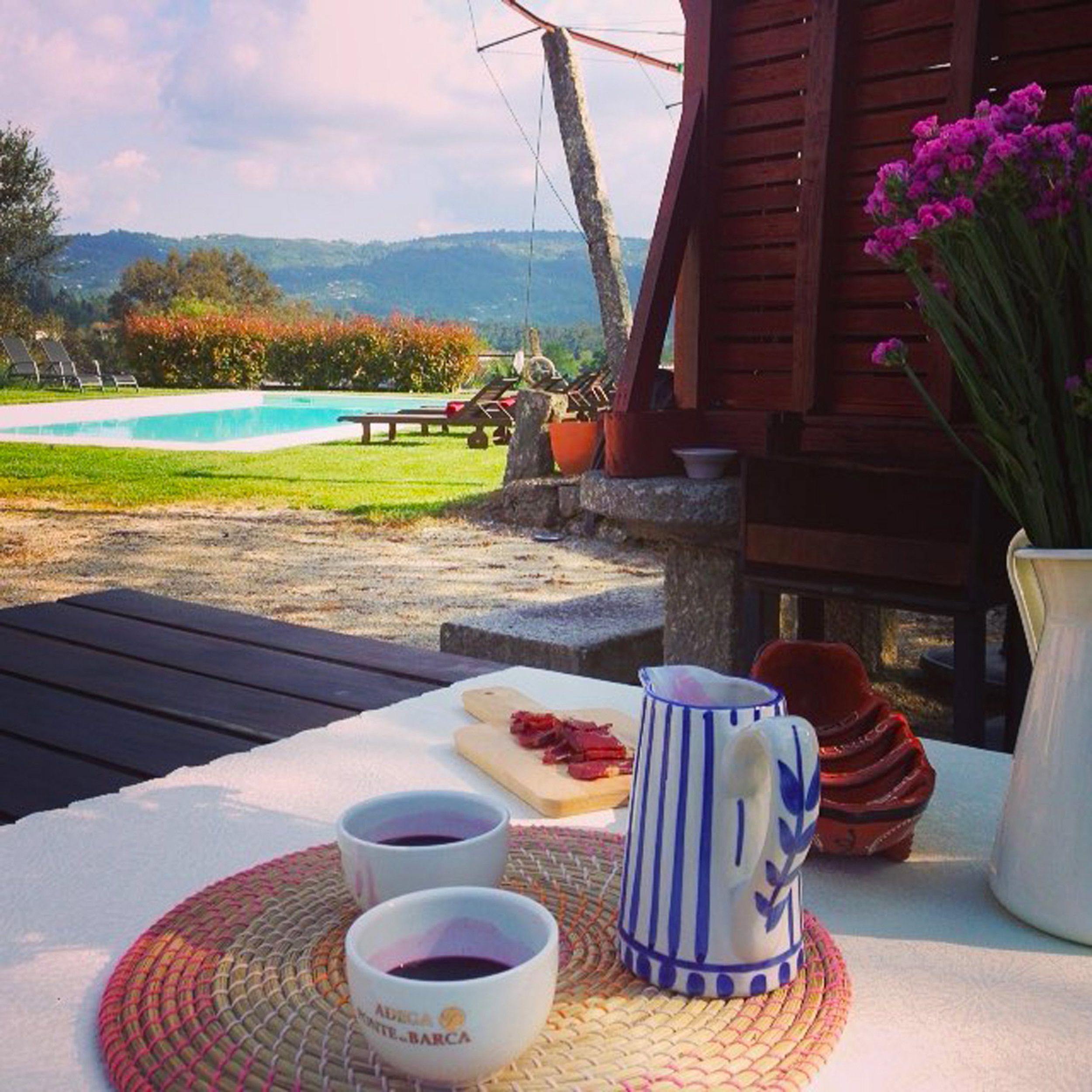 Tempat makan outdoor