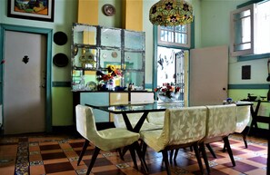 Unclassified image, 5 of 28, button - Villa Colonial Lucy B&B (Havana)