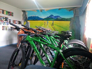 Bicycling - Berkenhoff Lodge - Hostel (Taupo)