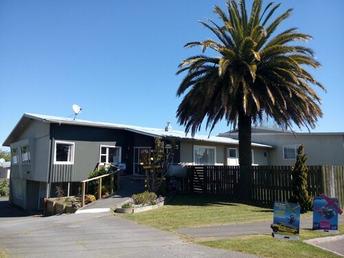 Berkenhoff Lodge - Hostel