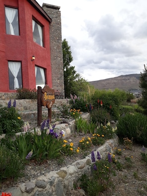 Exterior - Hosteria Rukahue (El Calafate)