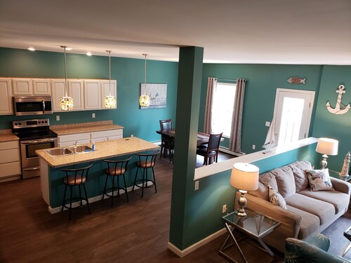 Brand New Oceanfront Home with Privacy and Spectacular Views. Romantic or Family