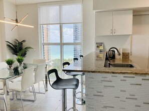 Fridge, microwave, oven, stovetop - The Irina at King David! 3BR/2BA in Sunny Isles Beach! (Sunny Isles Beach)