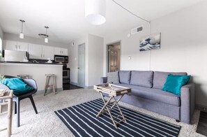 TV - Global Cup Designed to Relax + Beautiful Pool (Dallas)