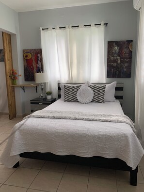 3 bedrooms, desk, iron/ironing board, free WiFi