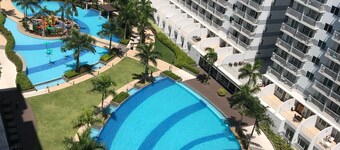 Best Value 5-Star QCondo across Mall of Asia, near Airport, Casinos & Manila Bay