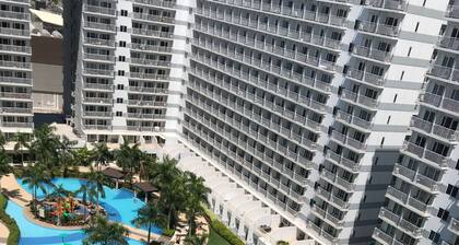 Best Value 5-Star QCondo across Mall of Asia, near Airport, Casinos & Manila Bay