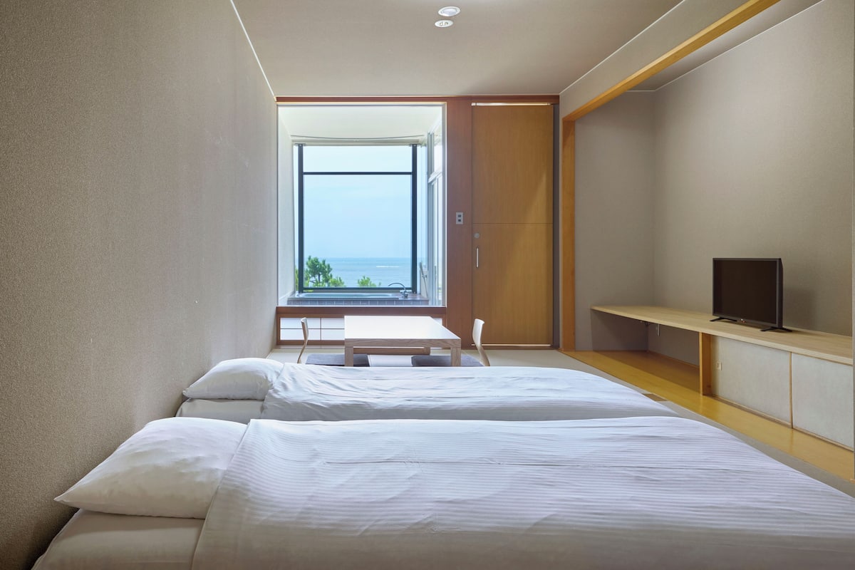 日式客房, 非吸煙房 (Beachfront Bath) | 房內夾萬、免費 Wi-Fi、床單