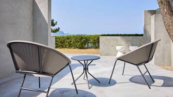 Habitación con 2 camas individuales, no fumadores, vistas al mar (With Terrace) | Vistas desde la habitación