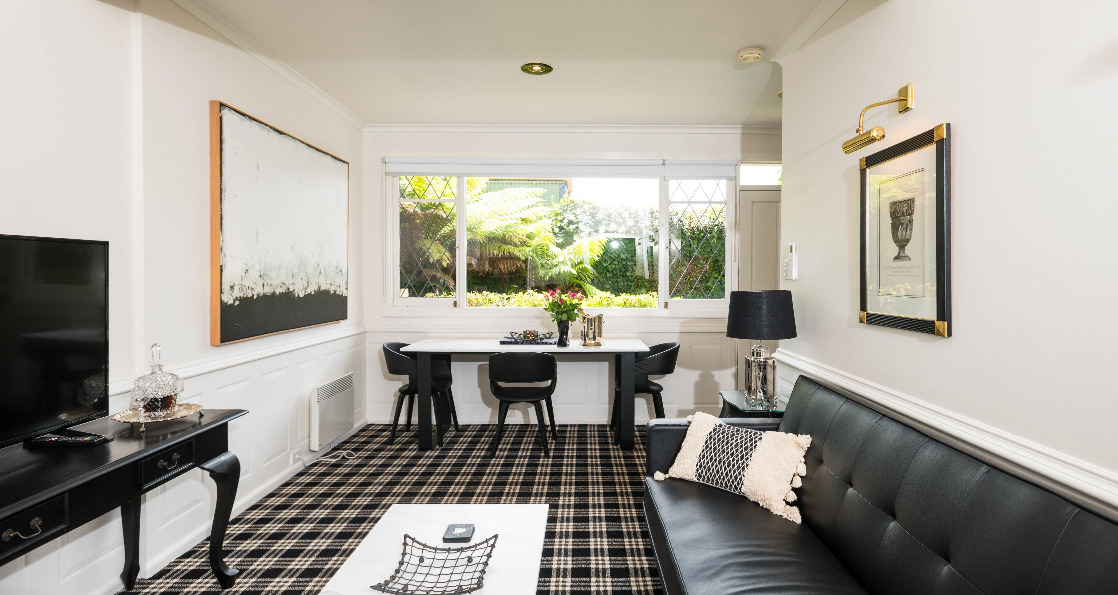 Signature Apartment, 1 Queen Bed | Living area | Flat-screen TV