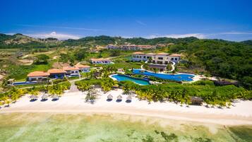 House, 3 Bedrooms | Beach