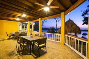 House, 6 Bedrooms | Dining - Casa de Admirada (Roatan)