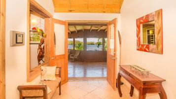 House, 6 Bedrooms | Interior