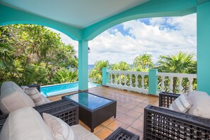 Property grounds - Coral Vista #3 (Roatan)