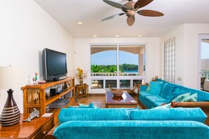 House, 4 Bedrooms | Living area | DVD player - Coral Vista #3 (Roatan)