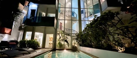 Piscine extérieure