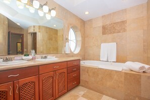 Condo, 3 Bedrooms | Bathroom | Towels