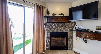 Inn Building Condo#113 - Ground Level, Pool Side