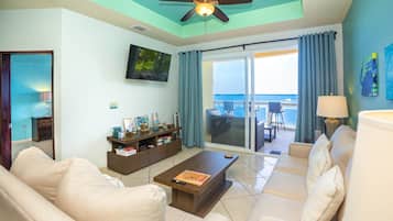 Condo, 3 Bedrooms | Interior