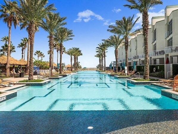 Piscine extérieure, piscine chauffée