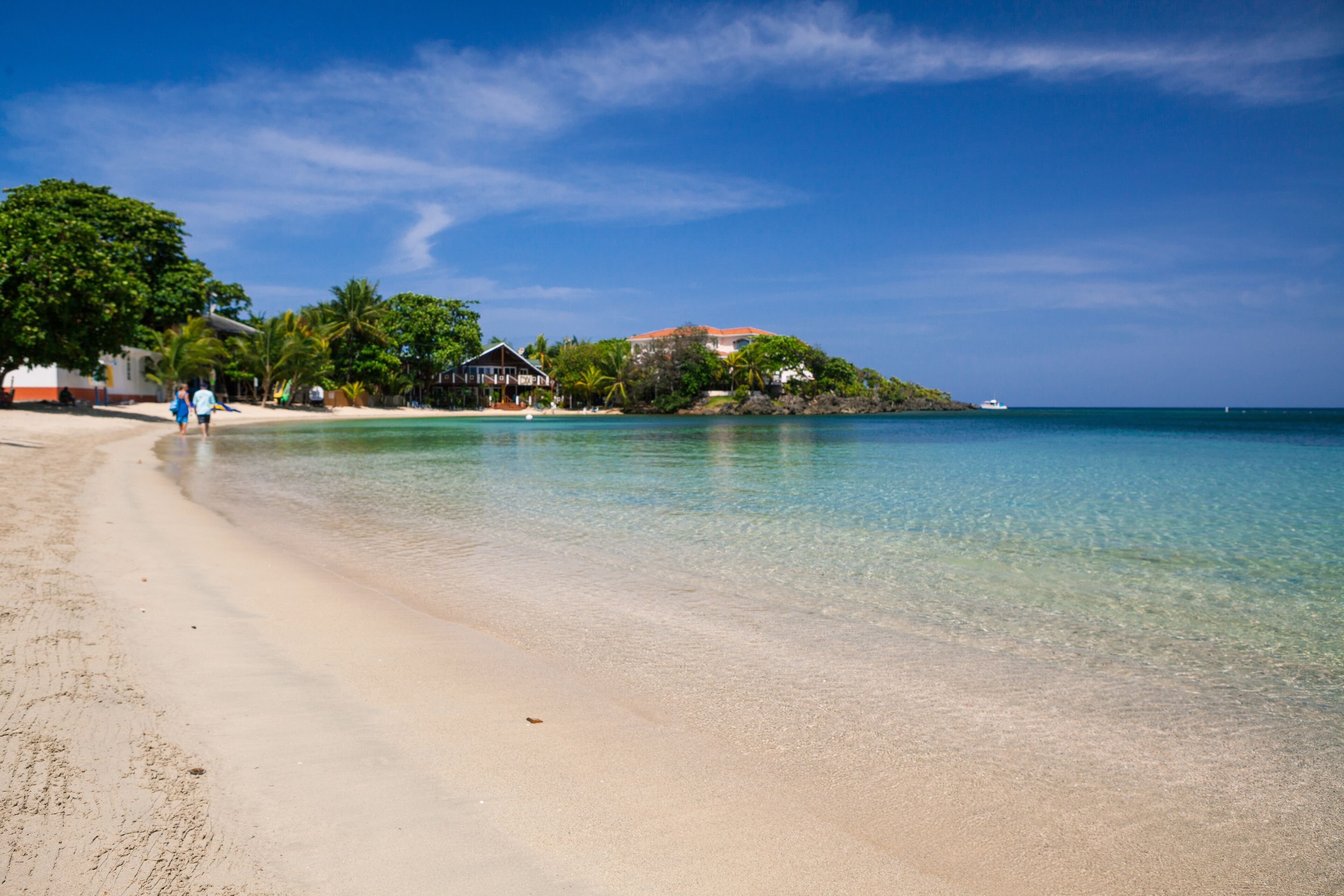 House, 4 Bedrooms | Beach