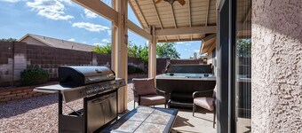 Westgate Vacation Rental/Walk to State Farm Stadium/Relax in Spa!!