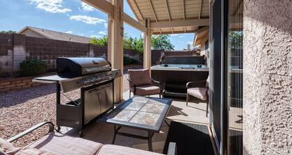 Westgate Vacation Rental/Walk to State Farm Stadium/Relax in Spa!!