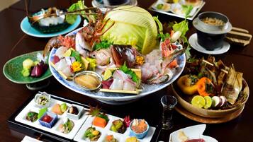 旅館のお食事処