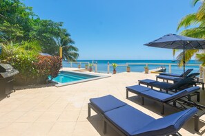 Condo, 2 Bedrooms | Pool | Outdoor pool - Villa Del Playa #1 (Roatan)