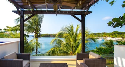 Bella Luna Beach House #64708