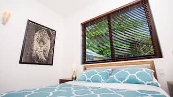 1 bedroom, iron/ironing board, travel cot, free WiFi