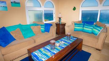House, 3 Bedrooms | 3 bedrooms, travel crib, free WiFi
