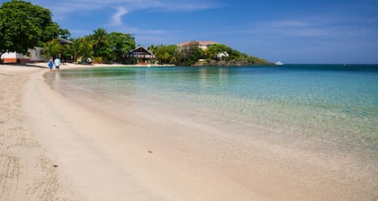 Bella Luna Beach House #227487