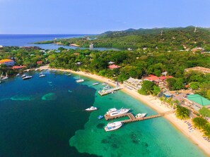 Condo, 1 Bedroom | Beach - Bella Luna Beach House #227487 (Roatan)