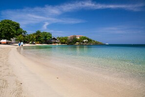 Appart'hôtel, 2 chambres | Plage | Plage à proximité