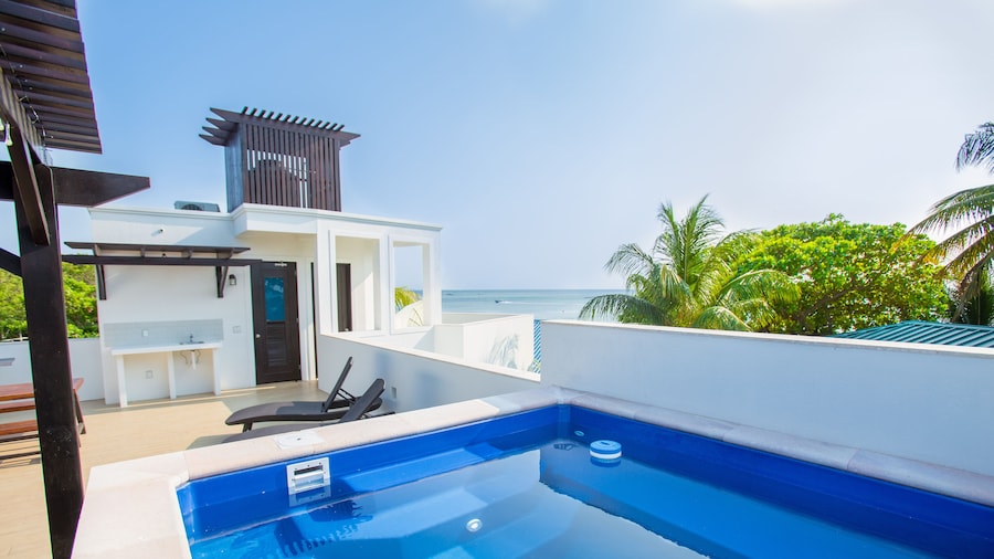Bella Luna Beach House #227462