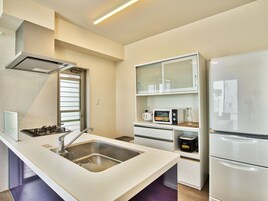 家庭村舍, 2 间卧室, 无烟房 | 私人厨房 | 冰箱、微波炉、炉灶、电热水壶