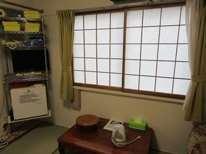 Japanese Style Triple Room | In-room safe, desk, free WiFi - Kyoto White Hotel (Kyoto)